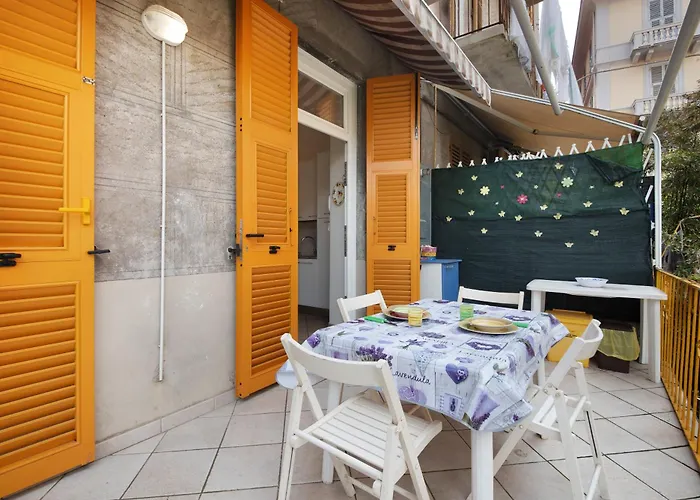 A 50 Metri Dal Mare Daire *