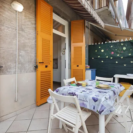 Apartment A 50 Metri Dal Mare